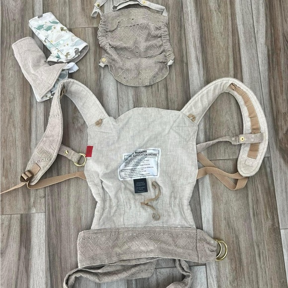 SAKURA BLOOM- NATURAL EYELET LINEN SCOUT w/ hood - Picture 3 of 3